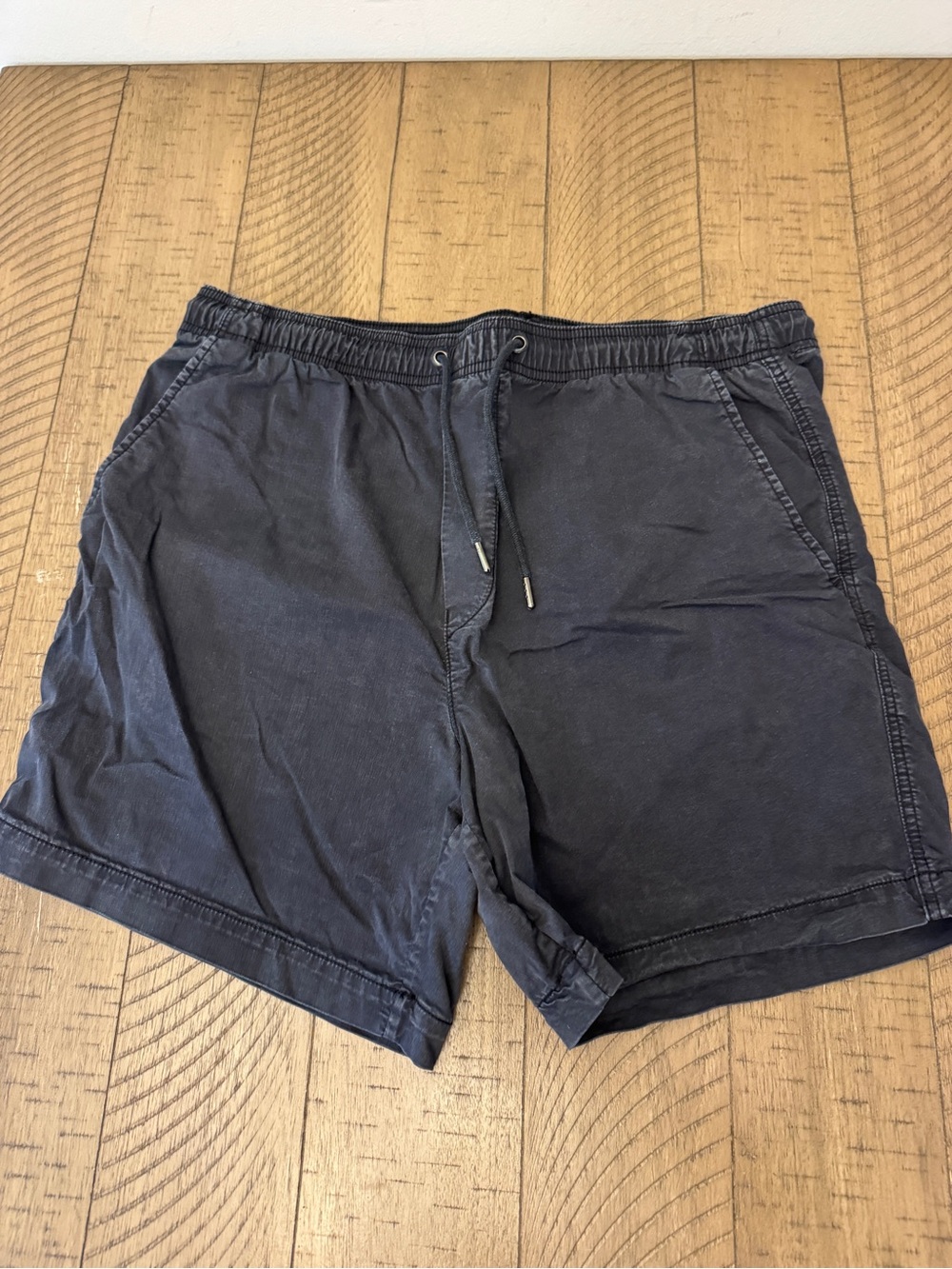 American Eagle Outfitters Men's Charcoal Drawstring Cargo Shorts